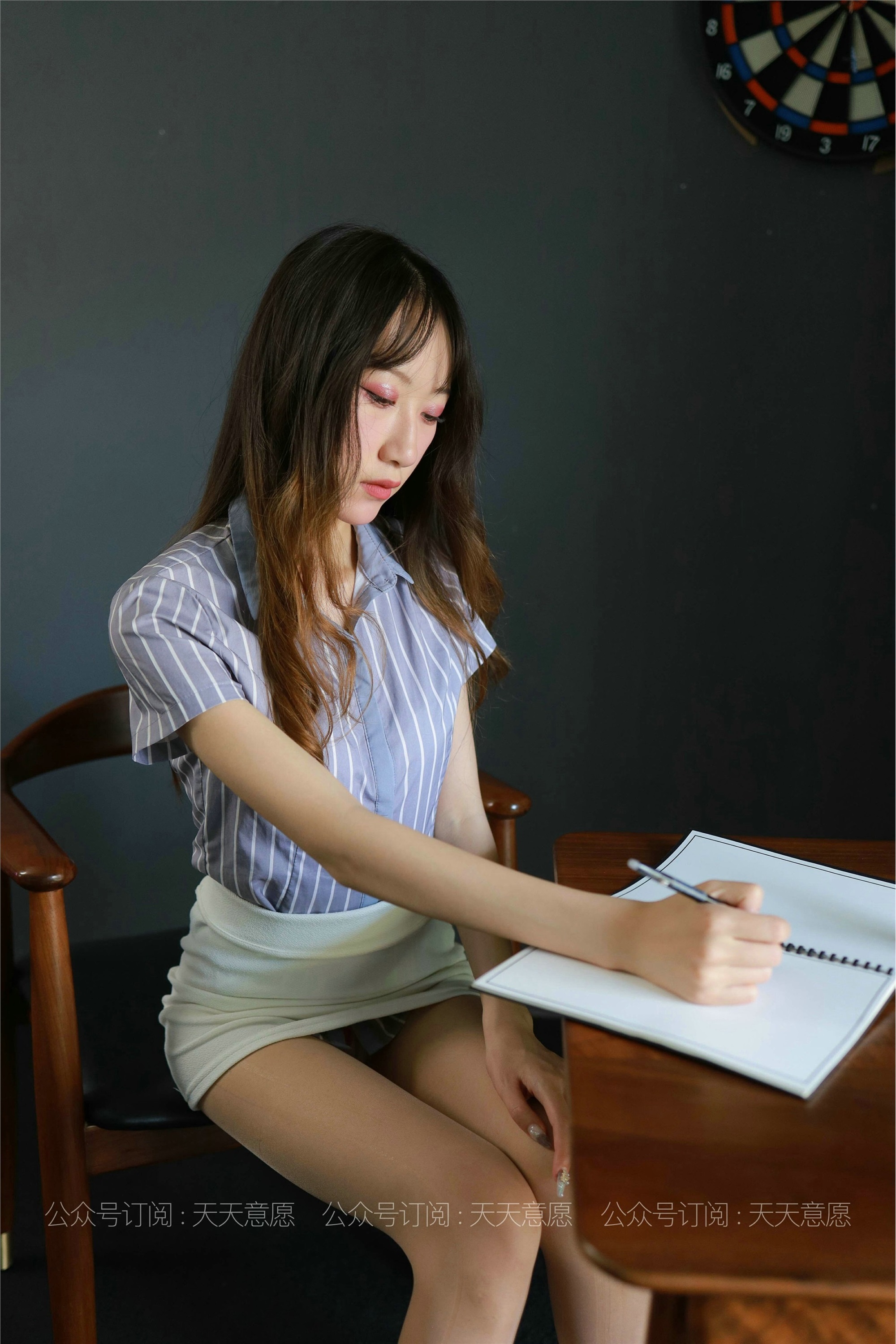 IESS异思趣向  2021.06.11 丝享家829：怡怡《长腿实习生》